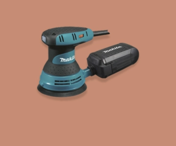 Exzenterschleifer vor braunem Hintergrund.