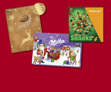 Verschiedene Adventskalender auf rotem Hintergrund