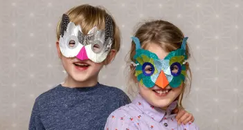 Tiermasken basteln mit Kindern: Wir zeigen wie es geht, inkl. Anleitung und Download-Vorlage. Mehr bei Schmidt & Kurtze in Karlstadt und Lengfeld und im Onlineshop.