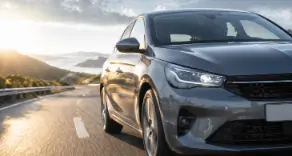 Entdecken Sie unser neues Sortiment rund um das Auto. Von praktischen Helfern, über Reinigung bis zum Laden Ihres Elektroautos.