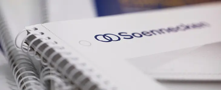 Ringbuch mit Soennecken-Logo