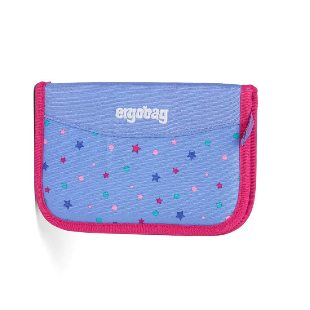 Federmäppchen der Marke ergobag in blau mit Sternen. 
