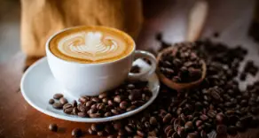 Kaffeekultur im Unternehmen: Alles rund um Bohnen, Wasserqualität, Technik & Zubehör. Jetzt Beratung & Produkte für Ihre Kaffeelösung bei ckw im Onlineshop entdecken.