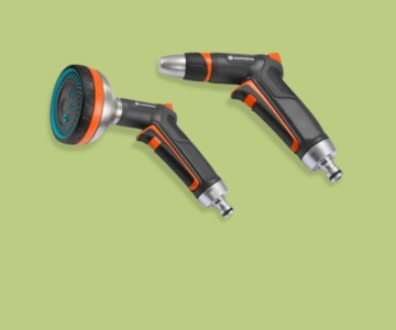 Gartenbrause vor grünem Hintergrund.