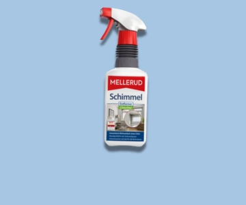 Schimmelentferner vor blauem Hintergrund.