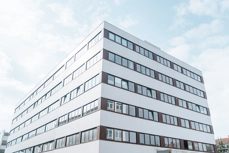 Neues Geschäftsgebäude