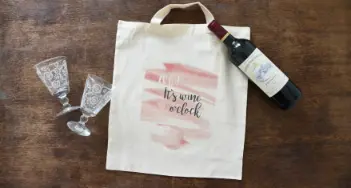 Baumwolltaschen und Jutebeutel können Sie mit Textilfolie selbst bedrucken. Wir zeigen wie es geht. Bei Engler in Rheinbach und im Onlineshop.
