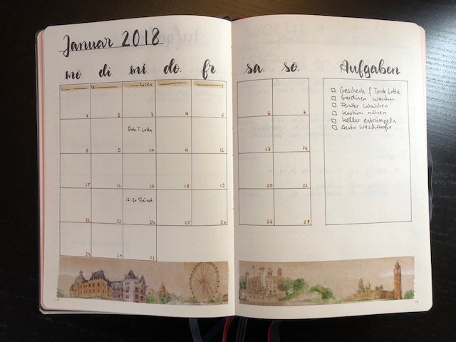 Ein aufgeschlages Bullet Journal zeigt eine Monthly Log.