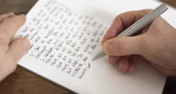 Was verbirgt sich hinter Free Writing? Wir erklären die kreative Schreibtechnik. Mehr bei Engler in Rheinbach und im Onlineshop.