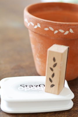 Tontopf, Stempelfarbe und Stempel