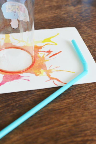 Abstrakte Muster aus bunten Wasserfarben