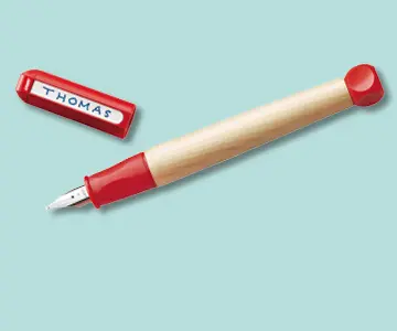 Schulfüller von Lamy auf türkisem Hintergrund