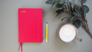 Wir geben Ihnen Tipps, wie Sie mit einem Change Journal mehr Klarheit in Ihren Alltag bringen. Mehr dazu bei LAESE in Laupheim und Munderkingen und im Onlineshop.