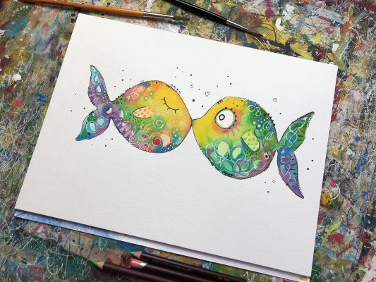Gemaltes Bild mit 2 bunten, sich küssenden Fischen.