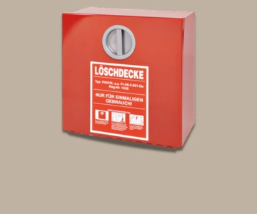 Löschdecke vor grauem Hintergrund.