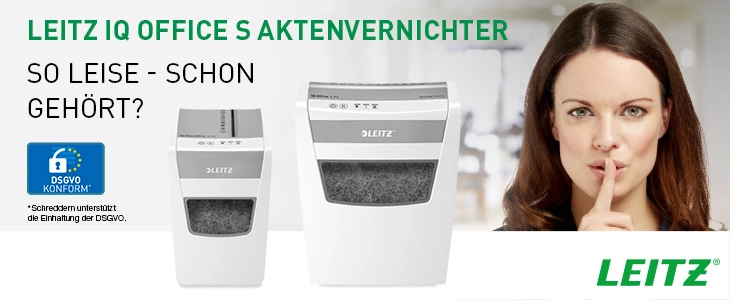 Das Bild zeigt zwei Aktenvernichter der Serie Leitz IQ Office in unterschiedlichen Größen. Daneben steht der Slogan 'So leise - schon gehört? Rechts im Bild sieht man eine Frau, die sich mit einer 'Leise'-Geste an den Betrachter wendet.