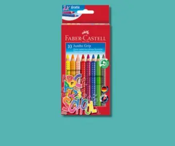 Packung mit Buntstiften von Faber-Castell vor türkisem Hintergrund