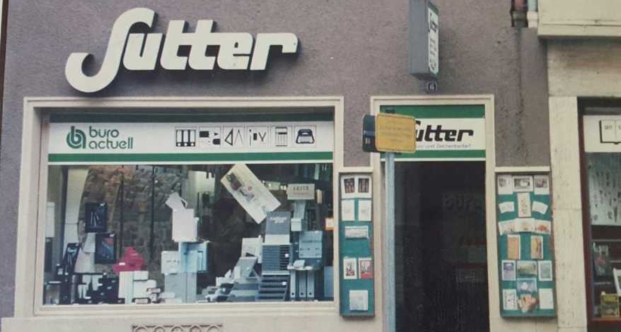 Außenfassade der Fa. Sutter in Freiburg im Jahr 1989