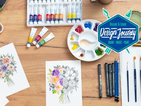 Auf einem Blatt sind bunte Blumen gemalt, Stifte von Staedtler liegen daneben. Design-Journey Logo von Staedtler.