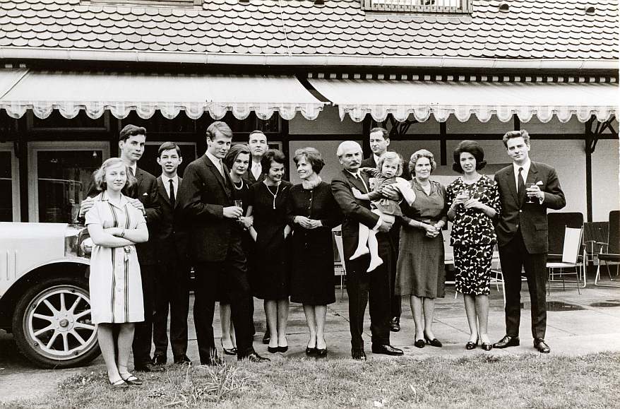 Famillienfoto der Familie Faber-Castell 1965.