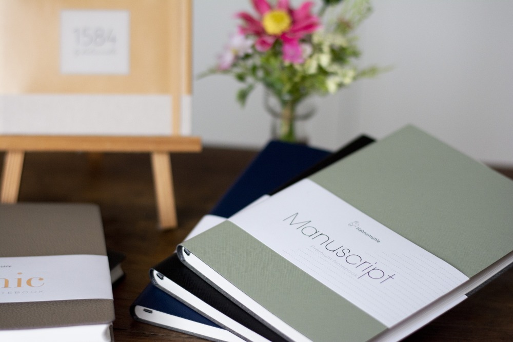 Notizbücher von Hahnemühle in verschiedenen Farben: Manuscript, Iconis, 1584