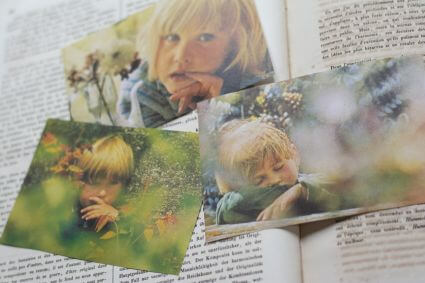 Ansicht von drei historischen Postkarten aus den 1940er Jahren mit Kindermotiven.