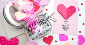 Wir zeigen zwei tolle DIY Ideen für den Valentinstag zum Nachbasteln. Alles für Ihre Umsetzung bei Weyers-Kaatzer in Aachen und im Onlineshop.