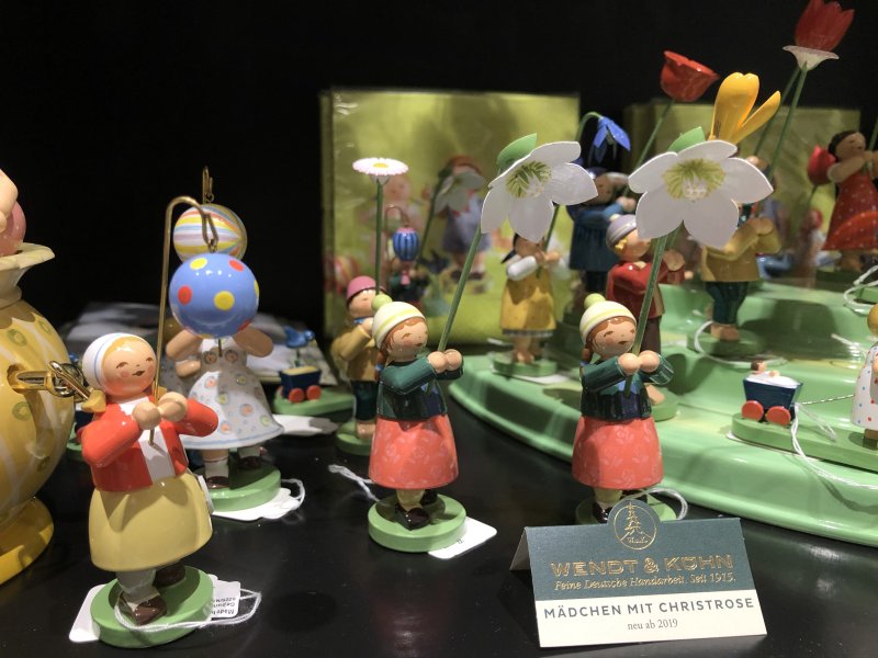 Viele Blumenkinder-Figuren von Wendt & Kühn