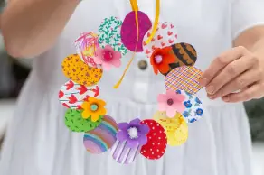 GANZ EINFACH ✓ | Osterkranz aus Papier basteln " Schritt-für-Schritt-Anleitung von Wiederholdt in Göttingen